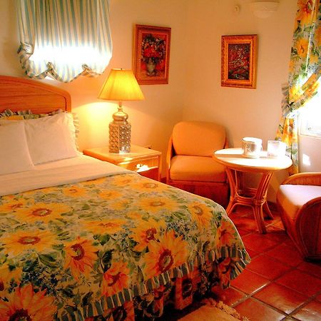 At Wind Chimes Boutique Hotel San Juan Esterno foto