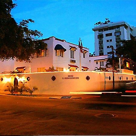 At Wind Chimes Boutique Hotel San Juan Esterno foto