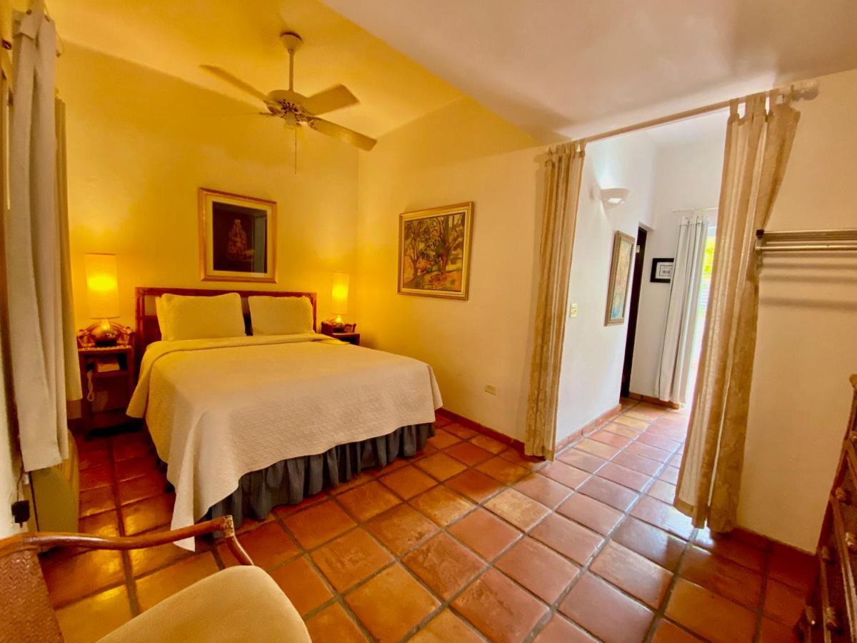 At Wind Chimes Boutique Hotel San Juan Esterno foto