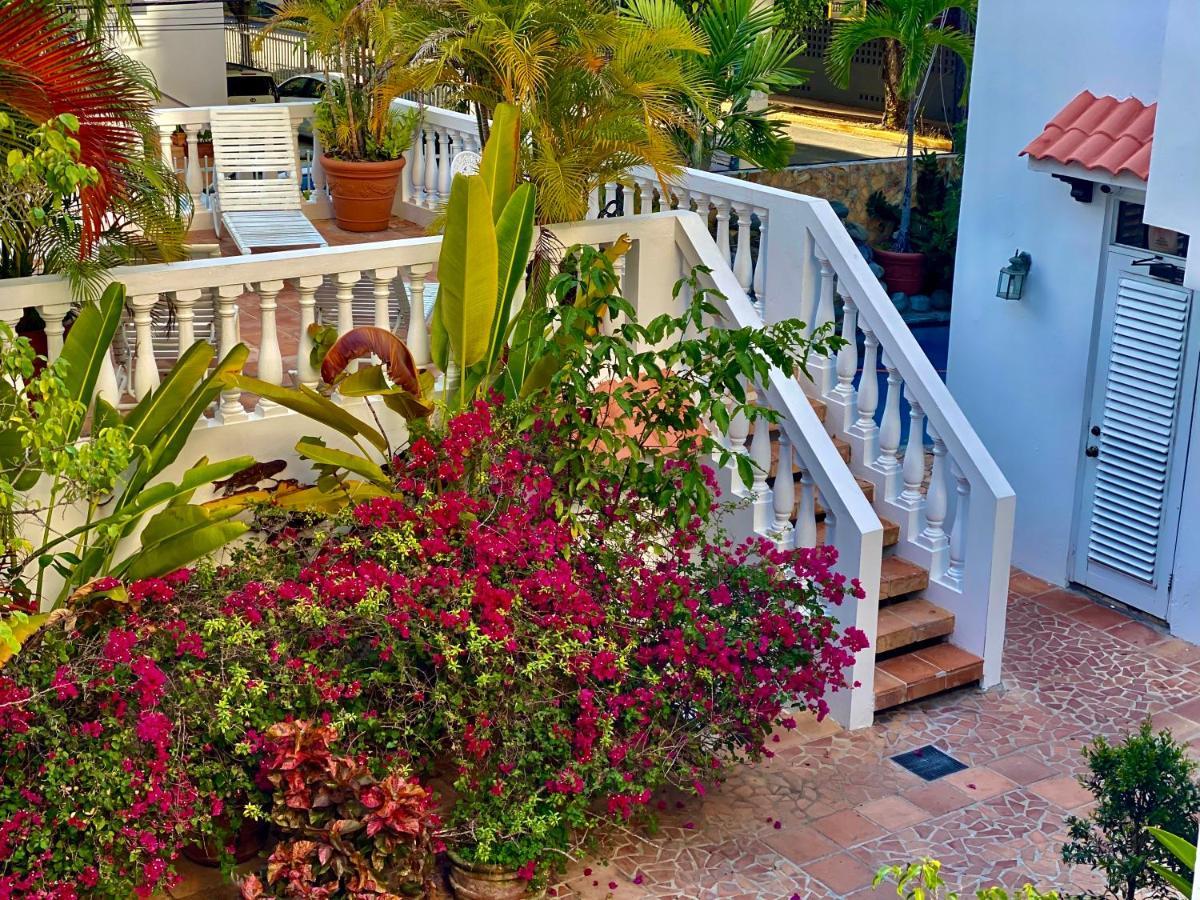 At Wind Chimes Boutique Hotel San Juan Esterno foto