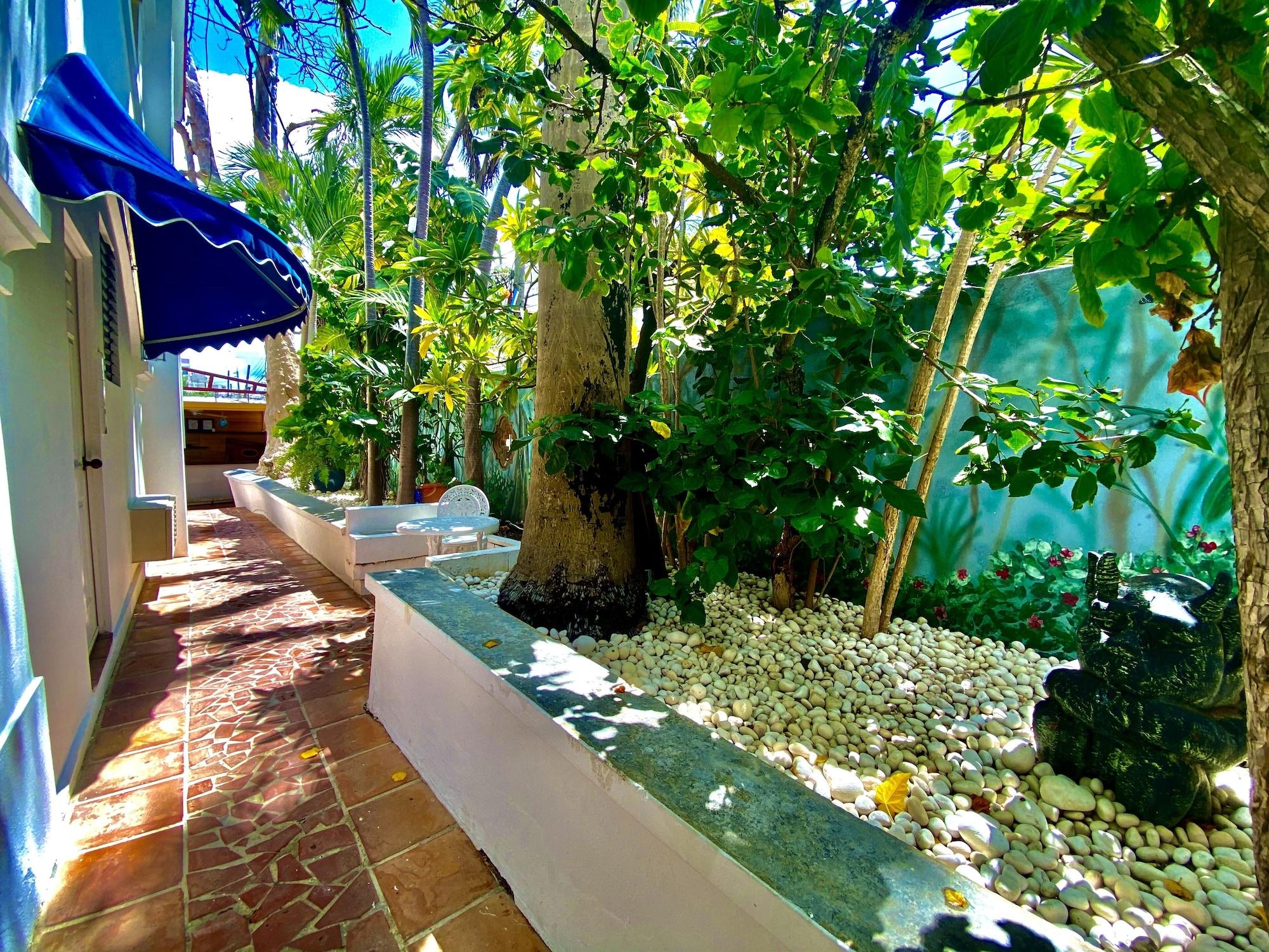 At Wind Chimes Boutique Hotel San Juan Esterno foto