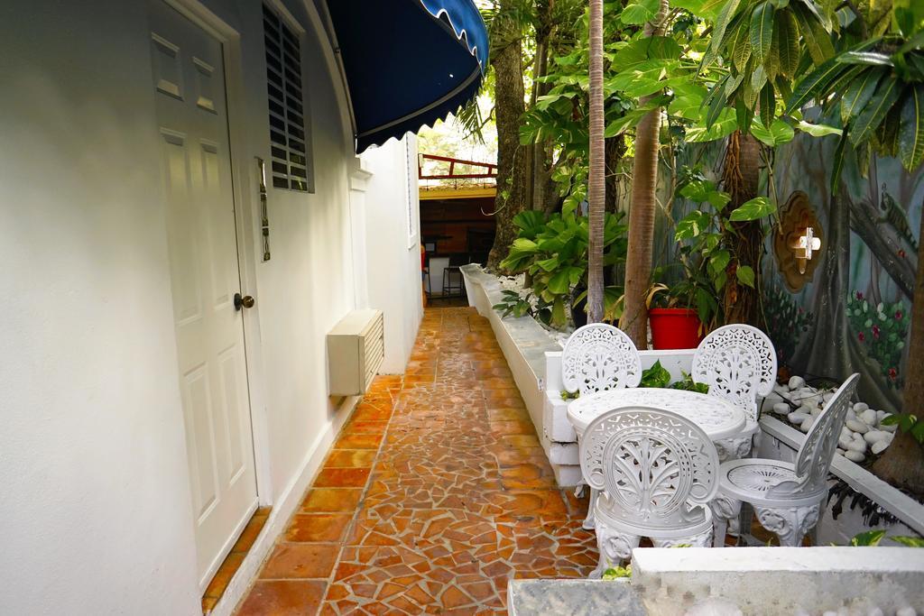 At Wind Chimes Boutique Hotel San Juan Esterno foto