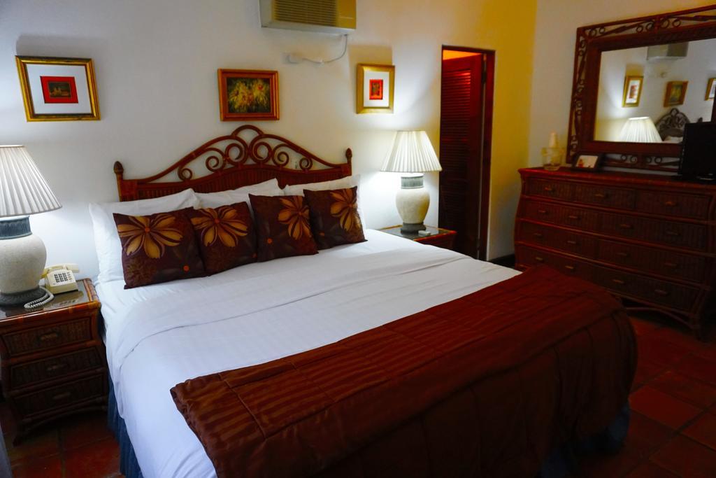 At Wind Chimes Boutique Hotel San Juan Esterno foto